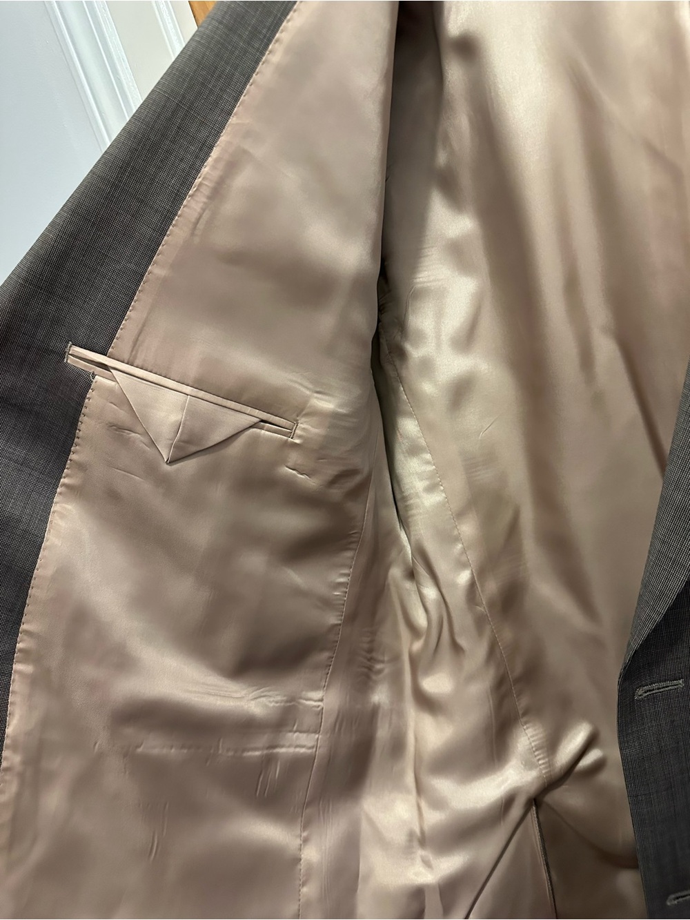 Joseph Abboud Men's Gray Two-Button Sport Coat - Picture 6 of 8